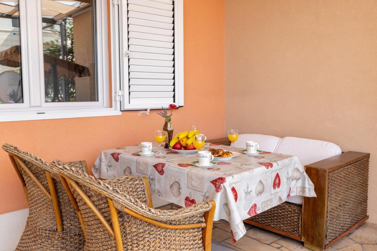 Apartment For 5 Makarska Zewnętrze zdjęcie