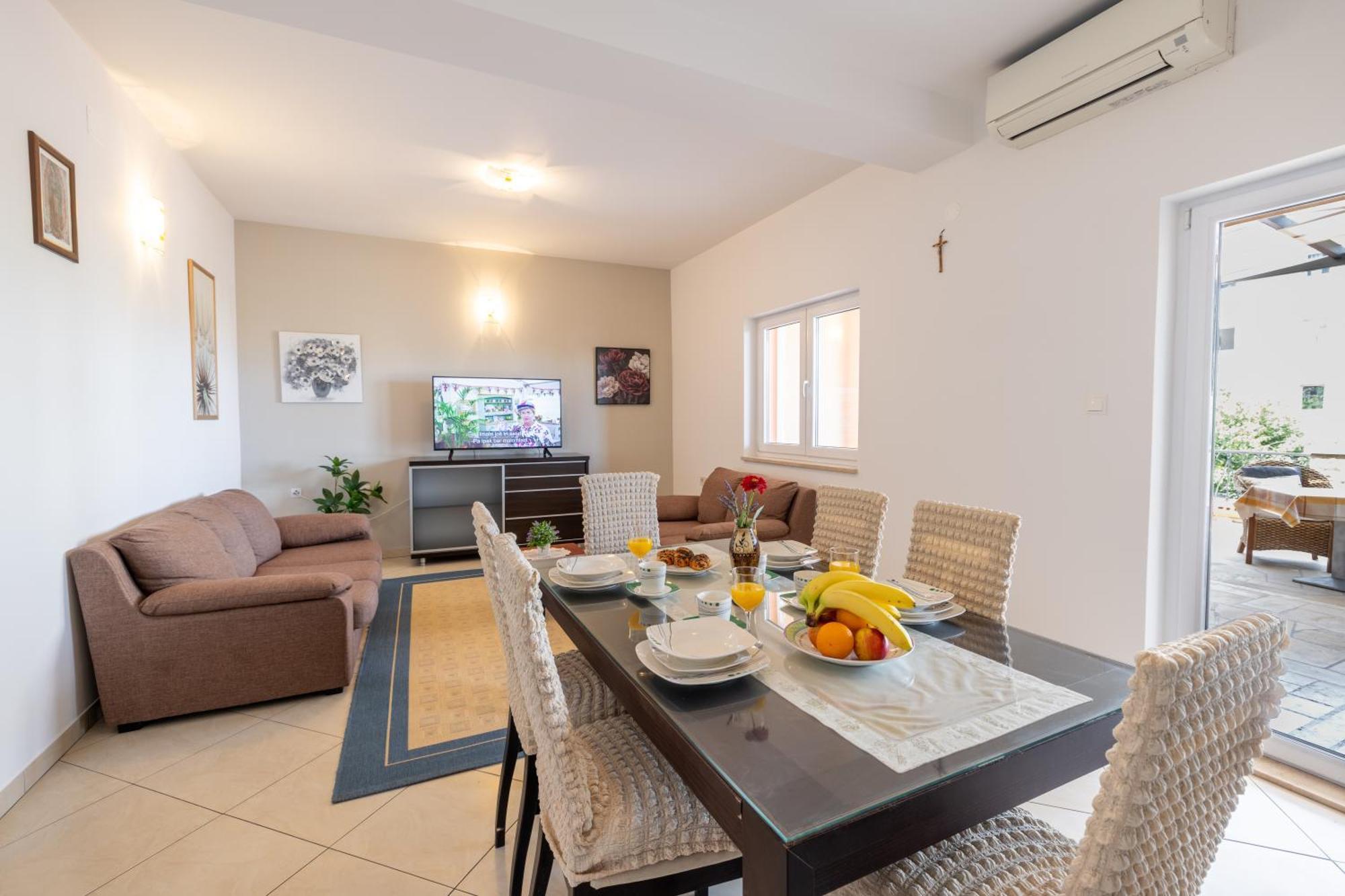 Apartment For 5 Makarska Zewnętrze zdjęcie
